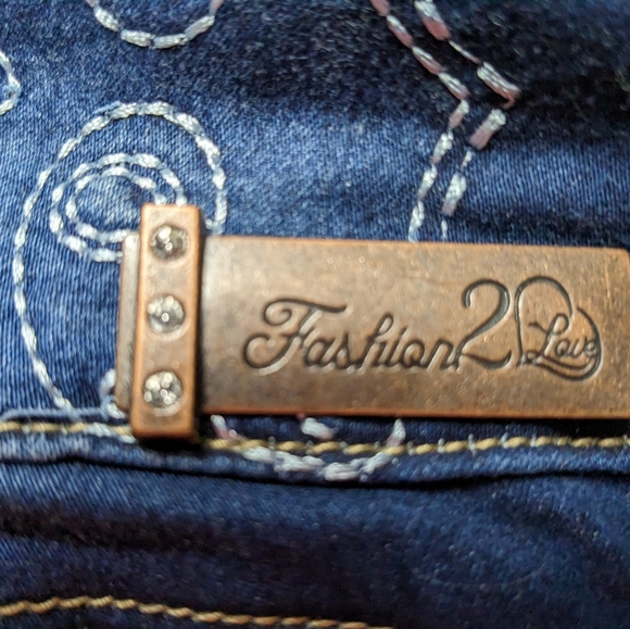 Women's/juniors butt lift Fashion 2 Love - Picture 4 of 4